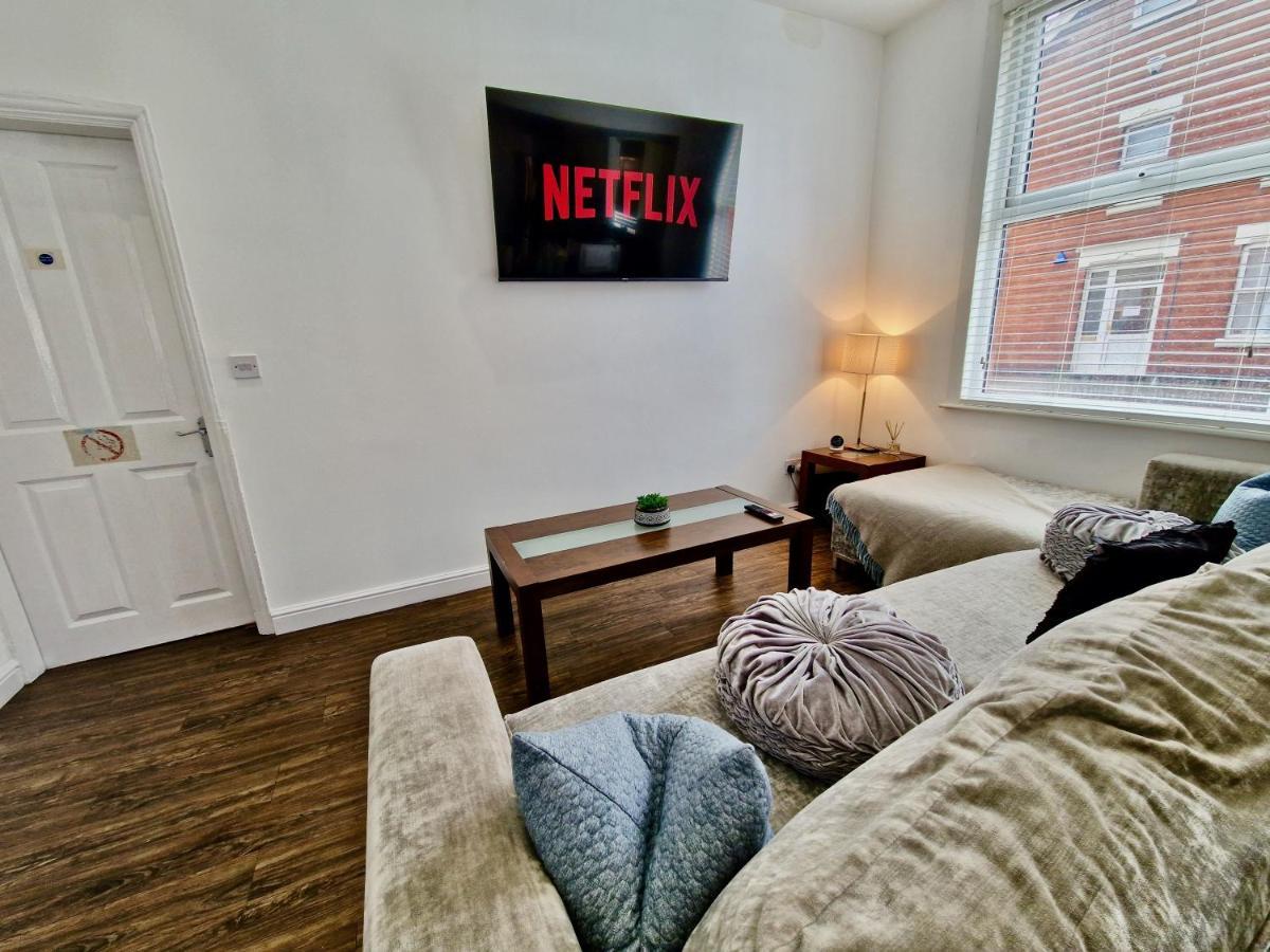 Incredible Private Rooms All With Private Bathrooms In A Fully Serviced House Next To City Centre With Free Parking Ковентрі Екстер'єр фото